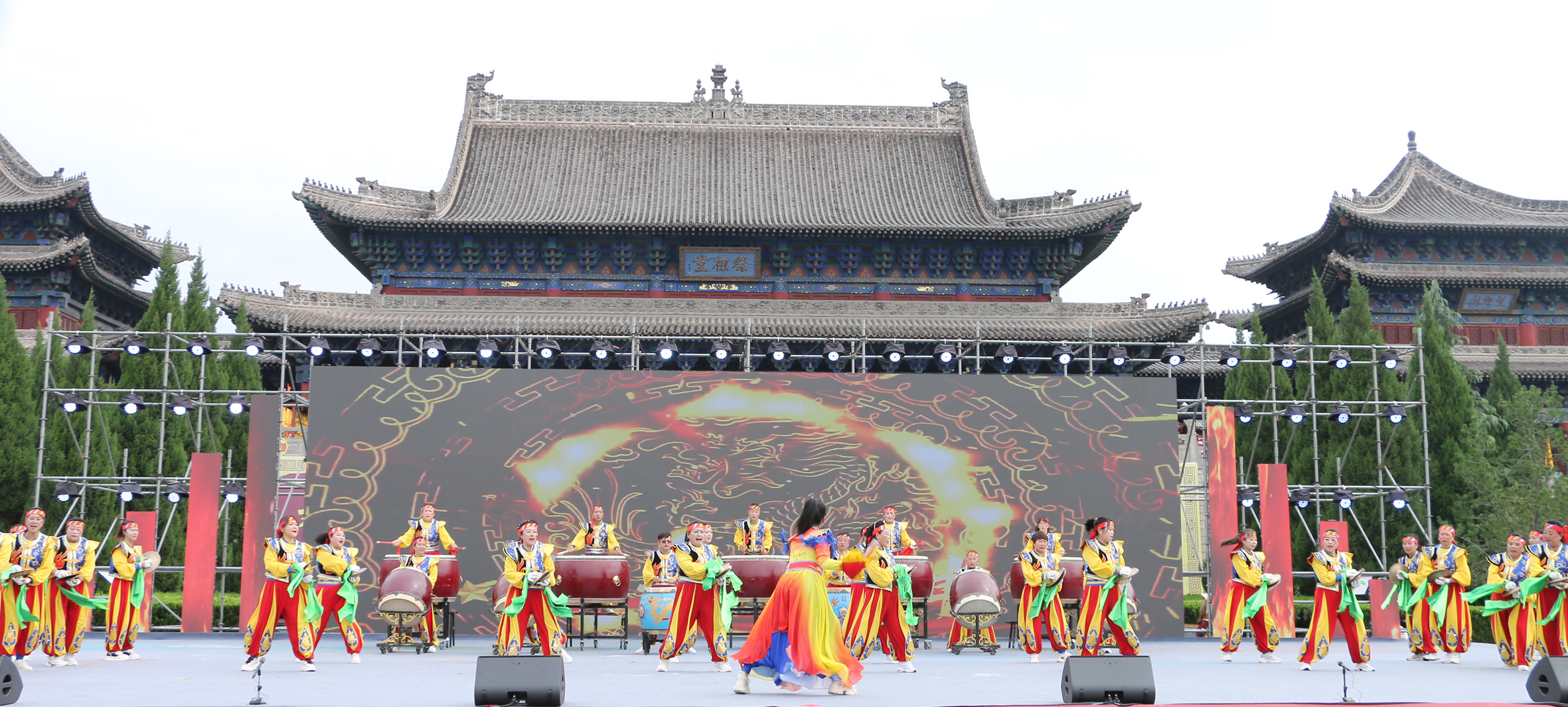 14《鼓钹精神》朔州市平鲁区锣鼓协会巾帼威风锣鼓队（朔州）.jpg